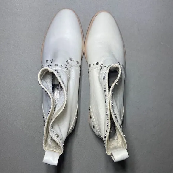 NWOB MSRP $150 Dolce Vita Tobin Studded Bootie Women's Size 7