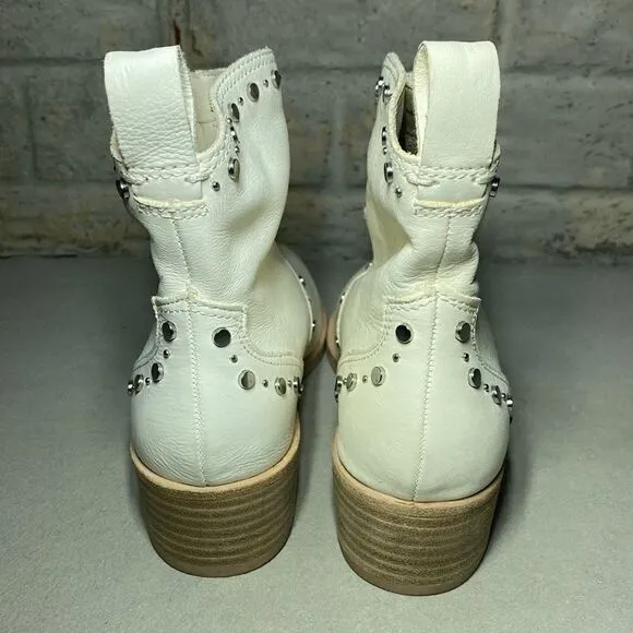 NWOB MSRP $150 Dolce Vita Tobin Studded Bootie Women's Size 7