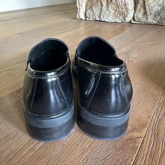 NWOB Steve Madden Lorenn Loafer In Black