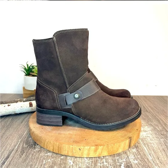 *NWOB Taos | Craft Stacked Heel Boots in Brown Distressed Suede Size 42/11-11.5