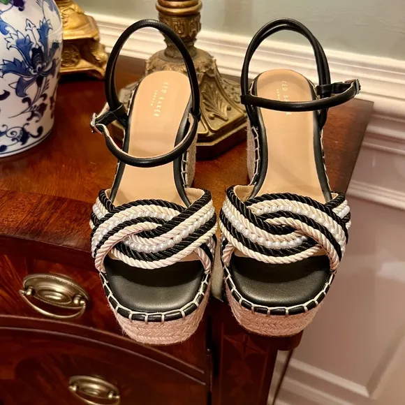 NWOB Ted Baker Amalia Wege Heel Espadrilles Sandals Black Tan Pearls US Size 6.5
