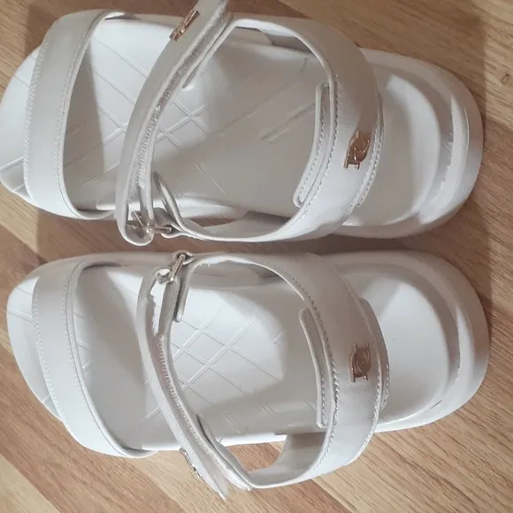 NWOT Dune London Sandals