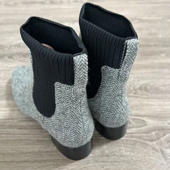 NWOT J.Crew Ribbed-Shaft Herringbone Chelsea Boots, Size 7.5