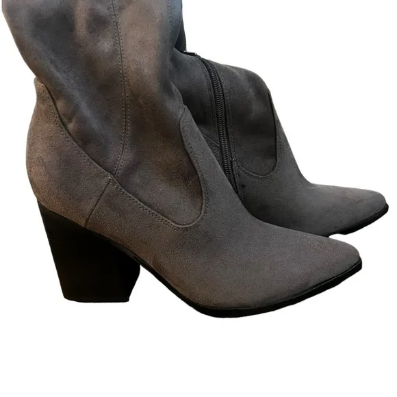 NWOT Marc Fisher Onyse Over the Knee Boots Stormy Grey Boots – Sz 8.5