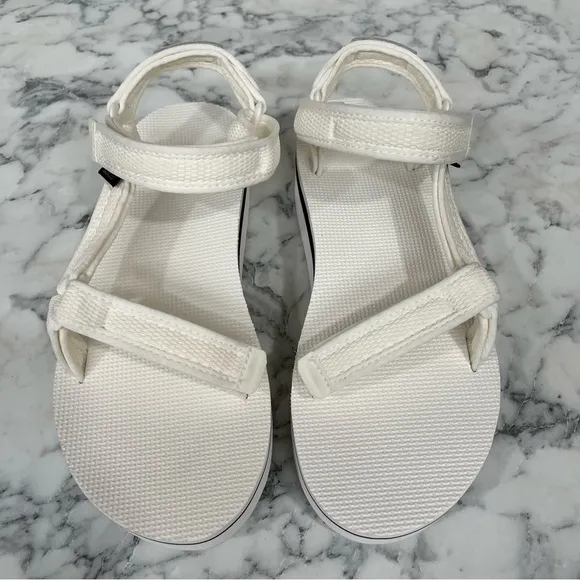 NWOT Teva Women's Mesh Flatform Velcro Platform Sandals in White Size 11