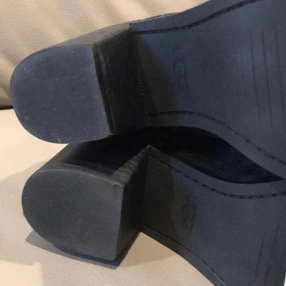 NWOT UGG ORIANA CALF HAIR HEELED BOOTS