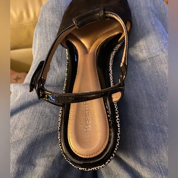 NWT  BEAUTIFEEL BLACK SUEDE, leather and patent leather wedge platform sandals.