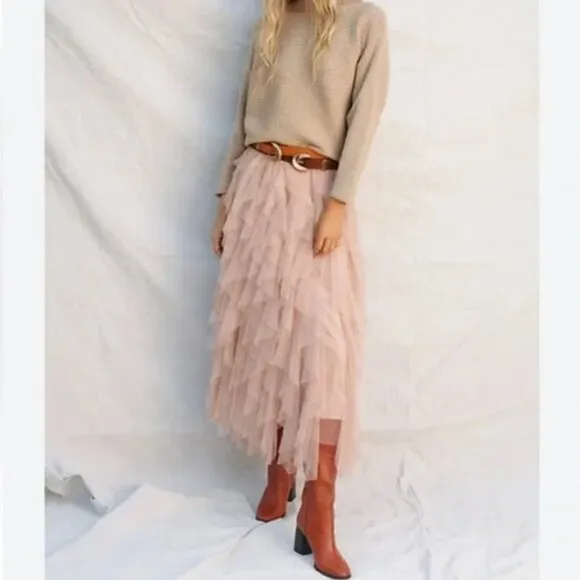 NWT Carrie Black Textured Tulle Mesh Midi Skirt - small