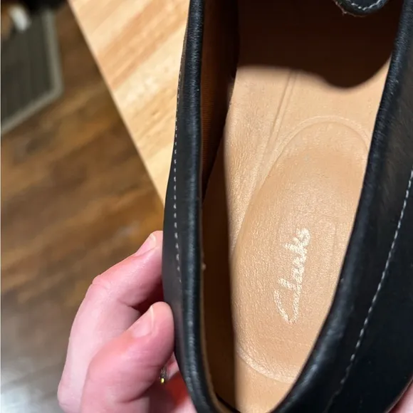 NWT Clark’s Black Leather Loafers