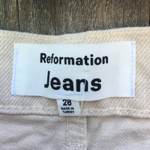 NWT Reformation Charlie Exposed Button Fly Jean Shorts Almond Cream 28