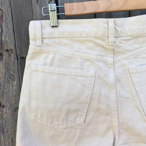 NWT Reformation Charlie Exposed Button Fly Jean Shorts Almond Cream 28