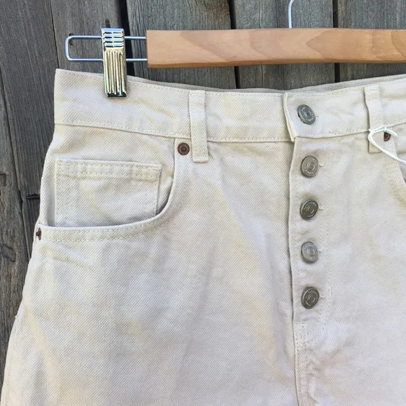 NWT Reformation Charlie Exposed Button Fly Jean Shorts Almond Cream 28