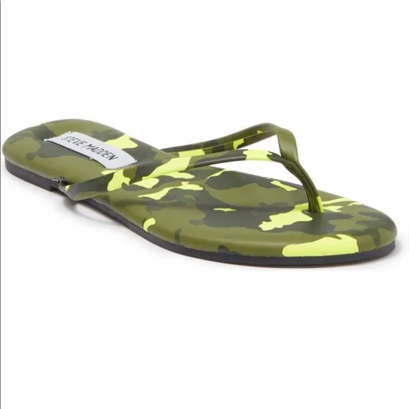 NWT Steve Madden Tay Sandals