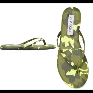 NWT Steve Madden Tay Sandals