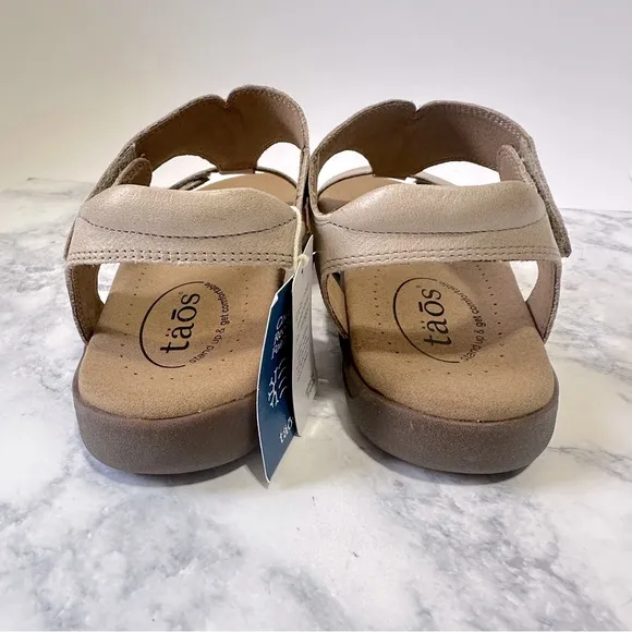 NWT Taos The Show Women's leather Velcro strap stone Beige comfort Sandals  7