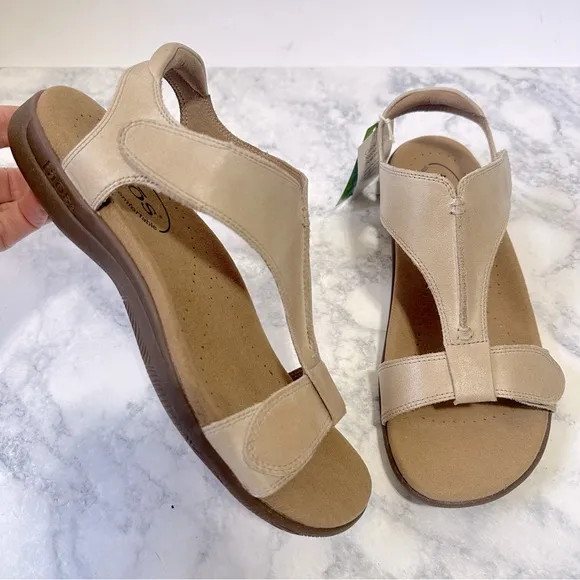 NWT Taos The Show Women's leather Velcro strap stone Beige comfort Sandals  7