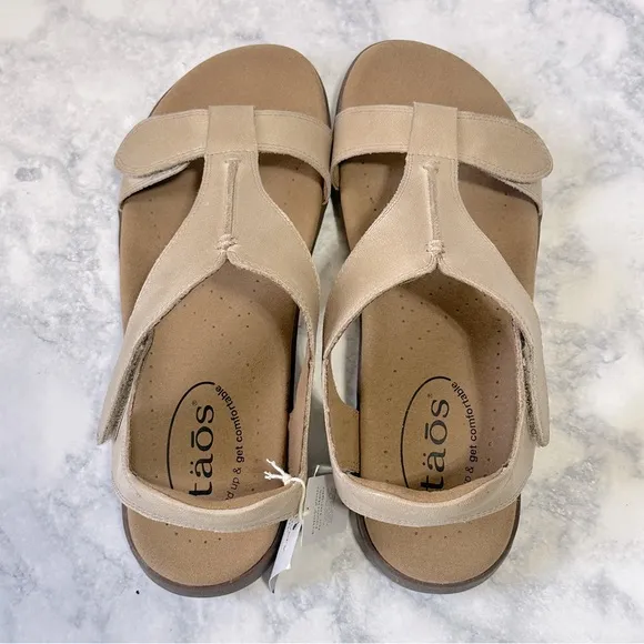 NWT Taos The Show Women's leather Velcro strap stone Beige comfort Sandals  7