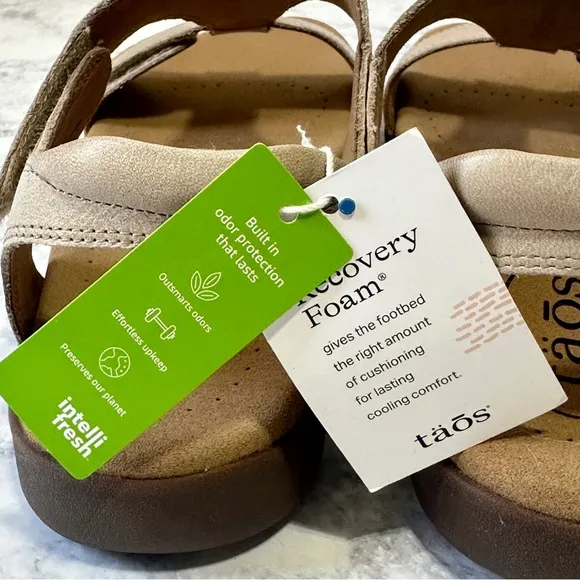 NWT Taos The Show Women's leather Velcro strap stone Beige comfort Sandals  7