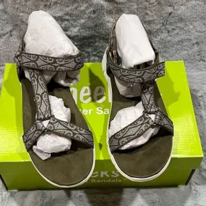 NWT Tony Little Cheeks Sneaker Sandals Olive Velcro Closure Size 8.5W