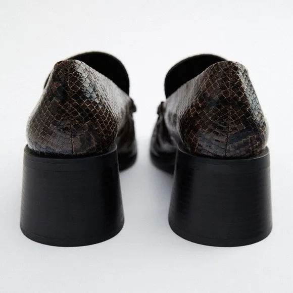 NWT. Zara Black/Brown Animal Print Wide Heel Loafers with Buckle. Size 10.