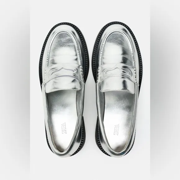 NWT. Zara Metallic Effect Flat Loafers. Size 7,5.