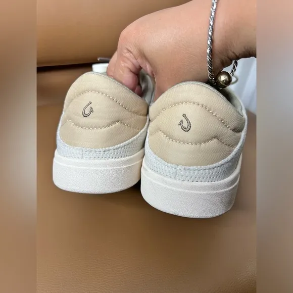 Olukai Classic Court Sneakers Sz 9