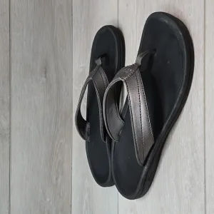 Olukai Women Ohana Thong Leather Sandals Slide shoes sz 8