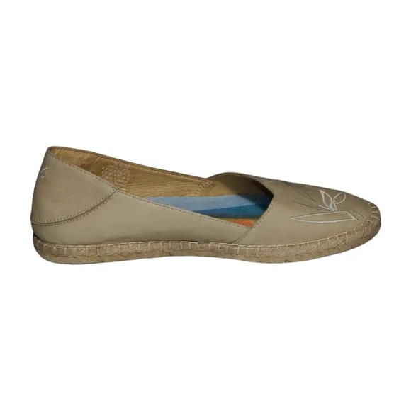 OluKai Women’s Kaula Pa‘a ‘Ili Leather Espadrilles Beige Embroidered Size 10