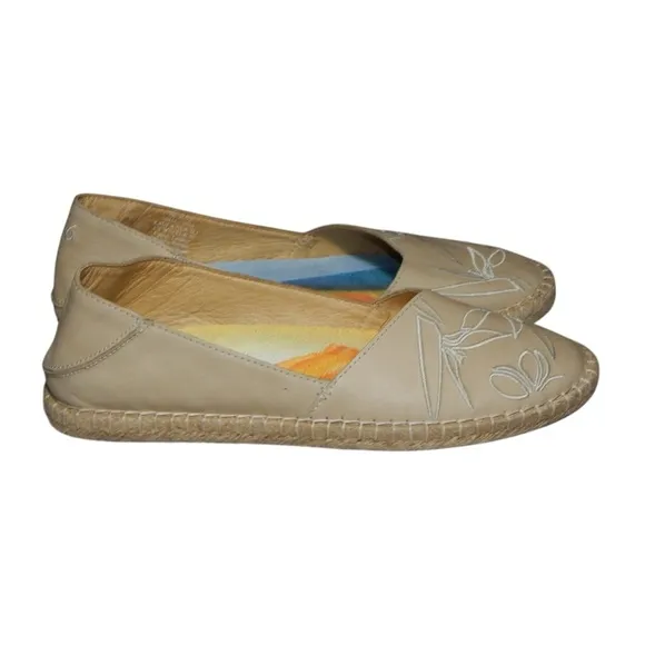 OluKai Women’s Kaula Pa‘a ‘Ili Leather Espadrilles Beige Embroidered Size 10