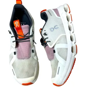 OnCloud Cloud Sky size 4.5 girls. Mauve &amp; White Good condition.