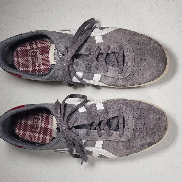Onitsuka Tiger Men's Gray and White Sneakers Size 10