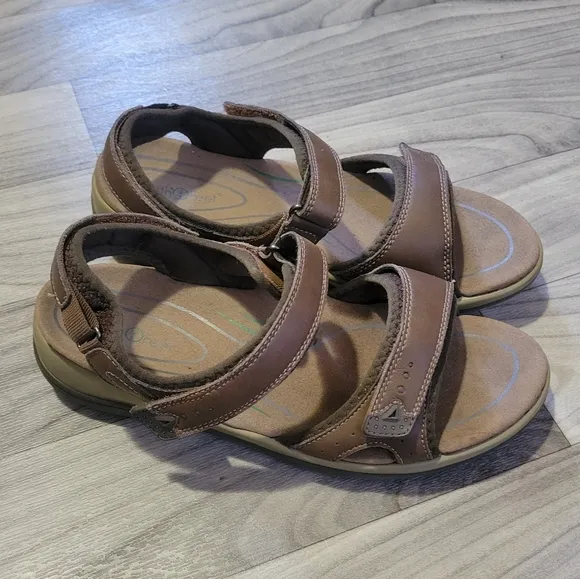 Ortho Feet Wide Comfort Velcro Sandals