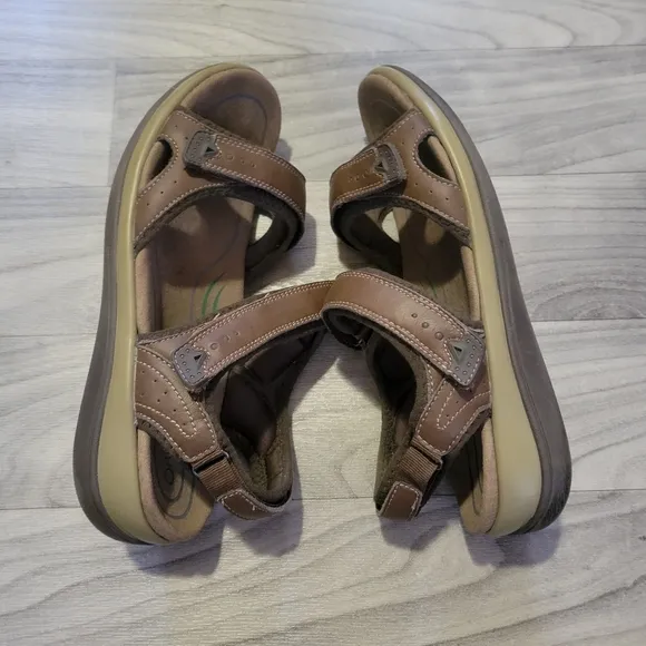 Ortho Feet Wide Comfort Velcro Sandals