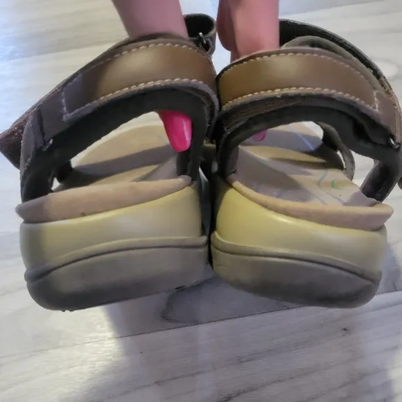 Ortho Feet Wide Comfort Velcro Sandals