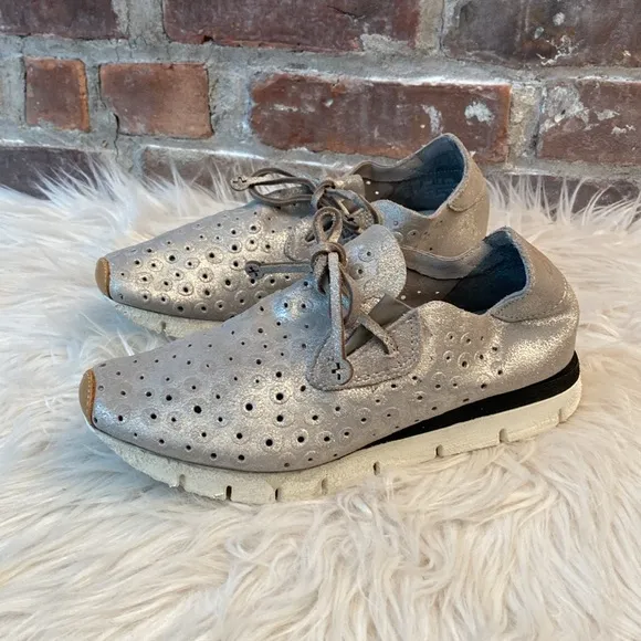 OTBT Metallic Silver Sneakers, Size 7.5M