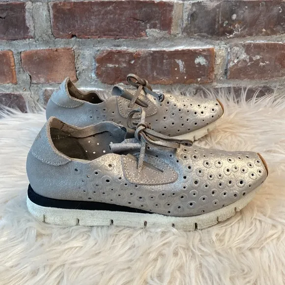 OTBT Metallic Silver Sneakers, Size 7.5M