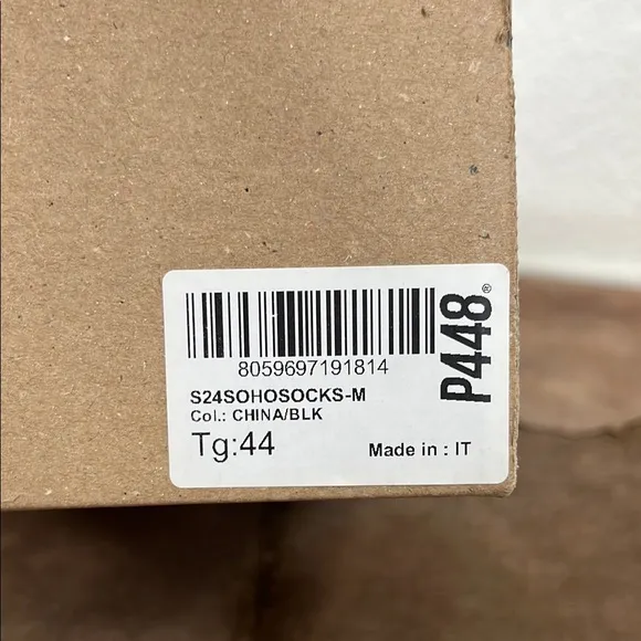 P448 Soho Socks Suede Layered Sneakers Perforated NIB   Dust Travel Bag Tote
