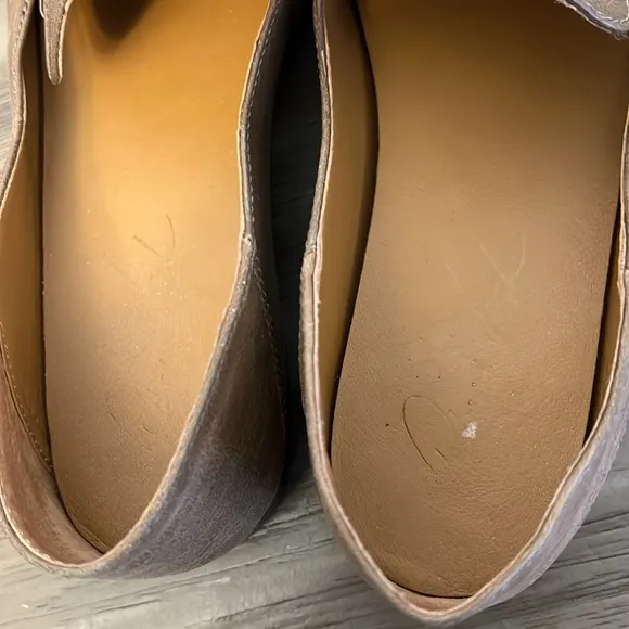 PATRICIA NASH FIA TAUPE LEATHER HORSE BIT LOAFERS 6
