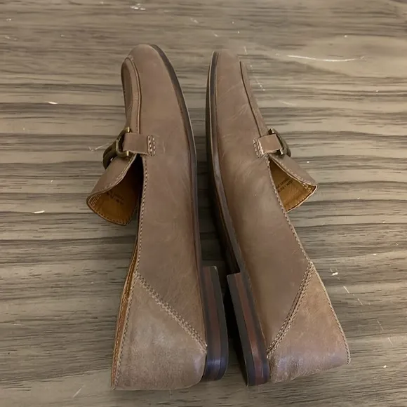 PATRICIA NASH FIA TAUPE LEATHER HORSE BIT LOAFERS 6