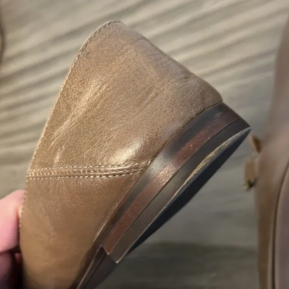 PATRICIA NASH FIA TAUPE LEATHER HORSE BIT LOAFERS 6