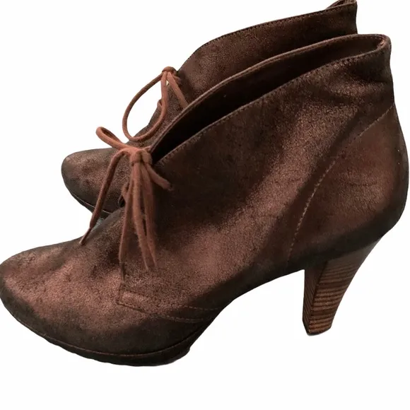 Paul Green Leather Iridescent bootie shoe stacked heel size 9.5