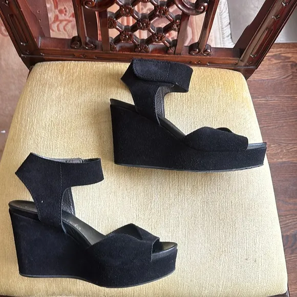 Pedro Garcia Black Suede Platform Wedge Sandals Size 9.5