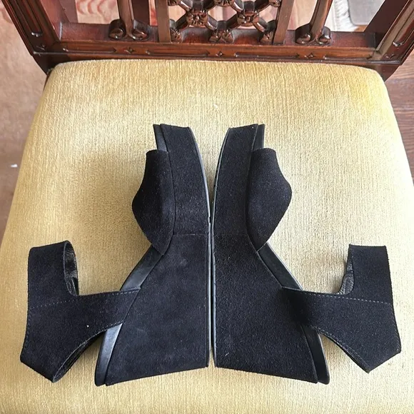 Pedro Garcia Black Suede Platform Wedge Sandals Size 9.5