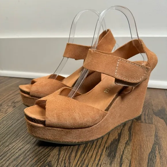 Pedro Garcia Suede Wedge Sandals size 38.5/8.5