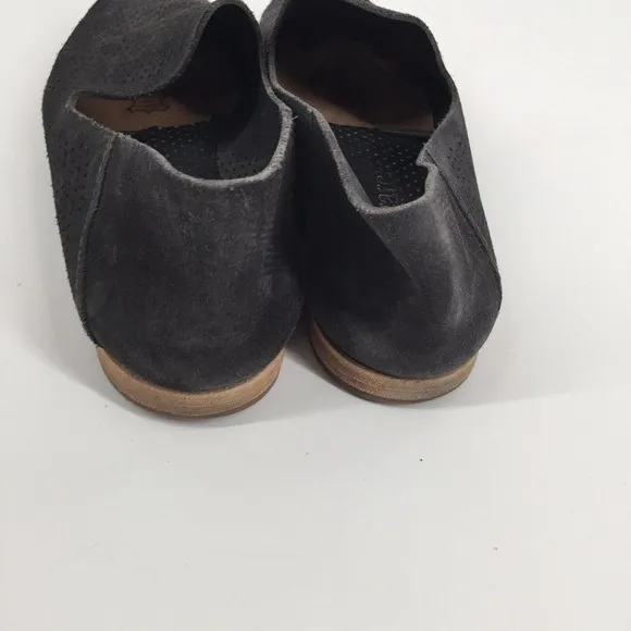 Pedro Garcia Yara Perforated Leather Loafers Size 39.5 Dark Gray Luxury Flats