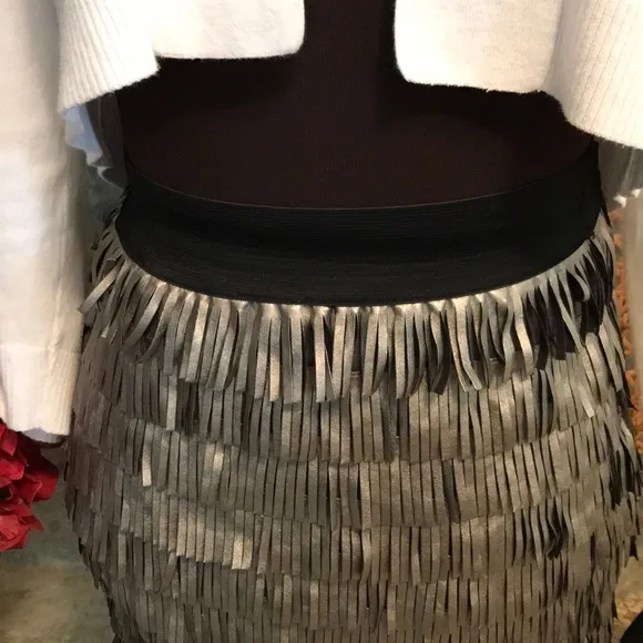 Pink soda. Skirt. S. Black metallic silver.