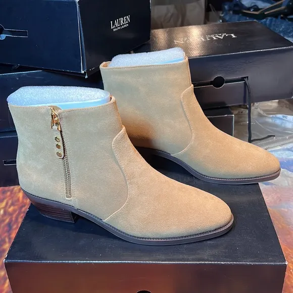 Polo Ralph Lauren Prudence Women’s Ankle Tan color sued Leather Boots New