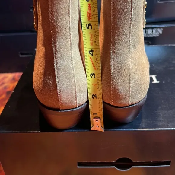 Polo Ralph Lauren Prudence Women’s Ankle Tan color sued Leather Boots New