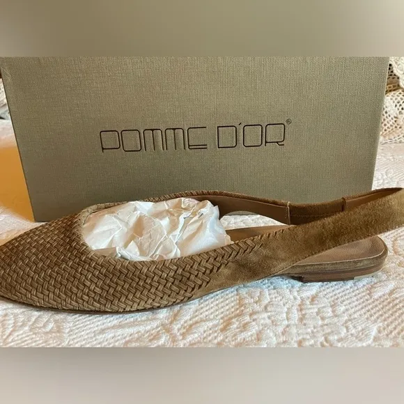 Pomme D’or slingback flat.