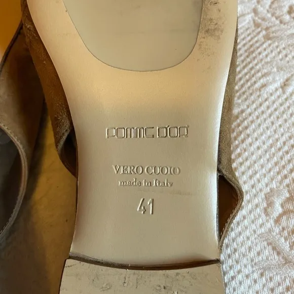 Pomme D’or slingback flat.